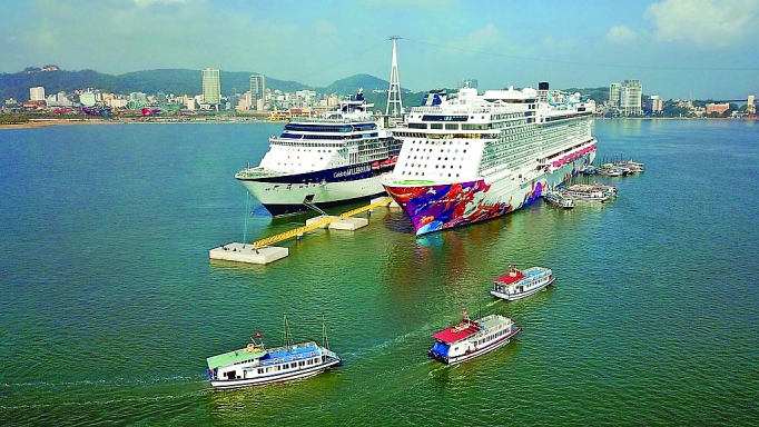 Quảng Ninh: Vươn mình trở thành trung tâm du lịch quốc tế vuon minh tro thanh trung tam du lich quoc te