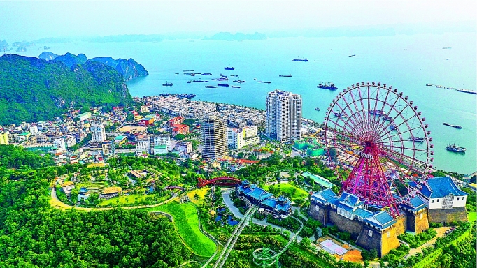 Quảng Ninh: Vươn mình trở thành trung tâm du lịch quốc tế vuon minh tro thanh trung tam du lich quoc te