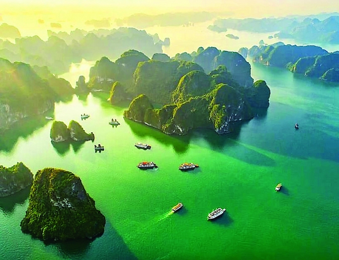 gan ket song hanh phat huy va bao ton gia tri di san vinh ha long