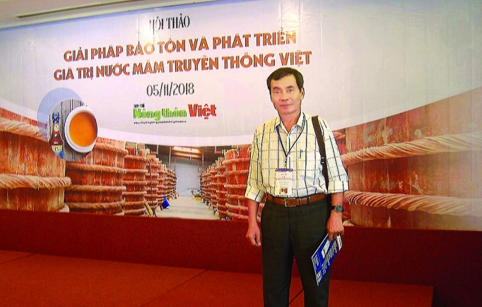 Chuyện về người lính 30 năm theo nghề làm nước mắm truyền thống chuyen ve nguoi linh 30 nam theo nghe lam nuoc mam truyen thong