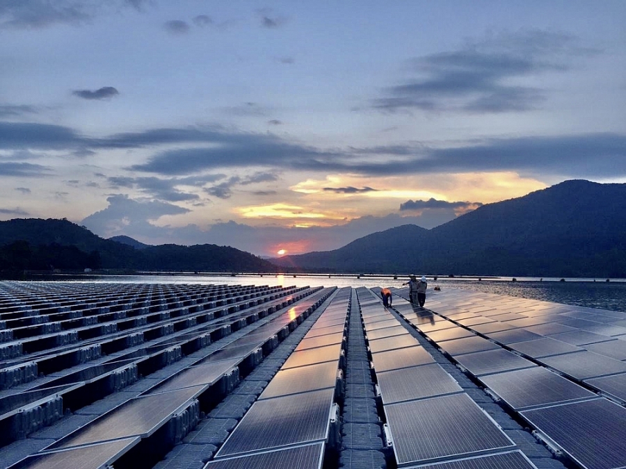 1132-anh-bai-hy-thyng-phao-neo-cho-dy-an-yiyn-myt-tryi-quynh-nga