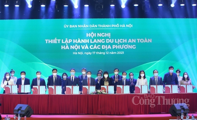 Thiết lập hành lang du lịch an toàn Hà Nội và các địa phương