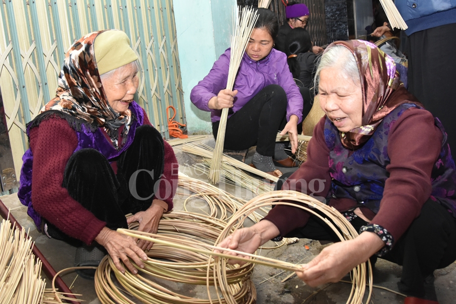 dam da ban sac viet