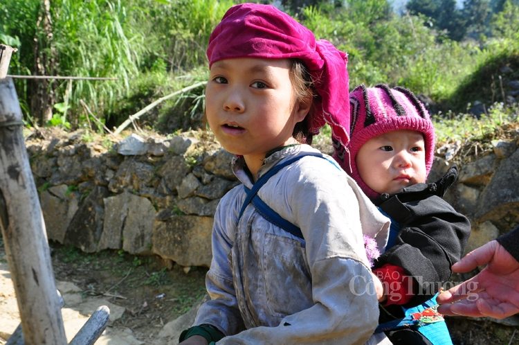 xuan cung tre em vung cao