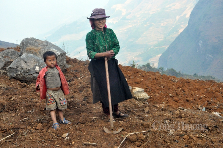 xuan cung tre em vung cao