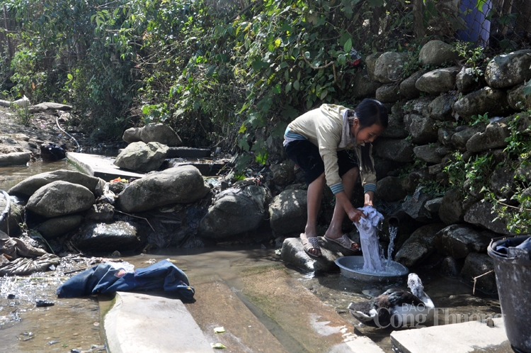 xuan cung tre em vung cao