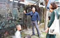 Nghệ thuật thức tỉnh bãi rác vùng ven sông Hồng