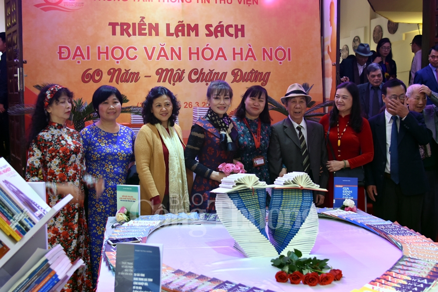 ky niem 60 nam va don nhan huan chuong lao dong hang ba