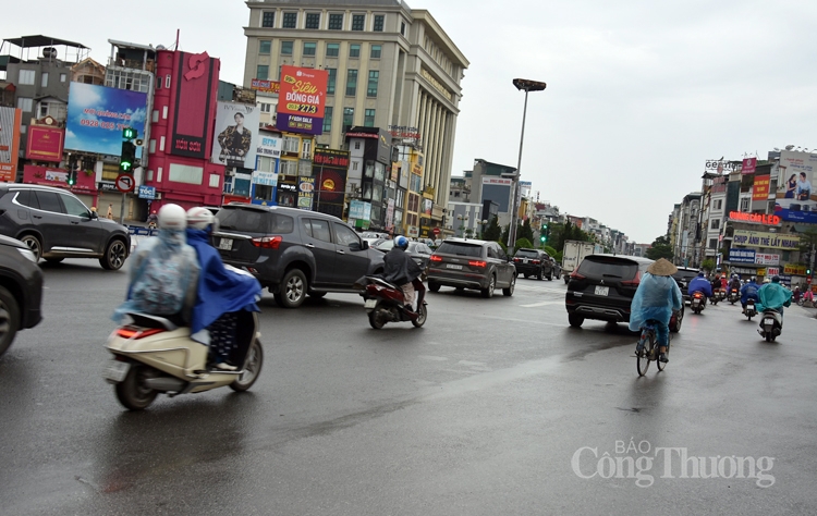 lo ngai chua he t ca ch ly duong pho ha noi da dong tro lai