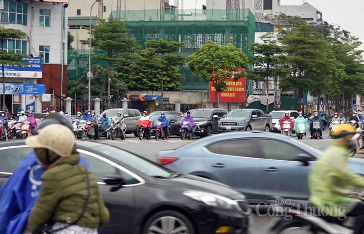 lo ngai chua he t ca ch ly duong pho ha noi da dong tro lai