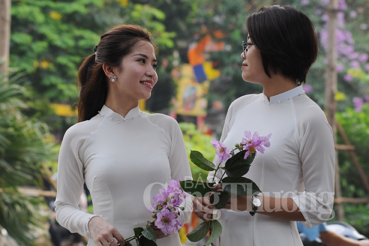 ruc ro sac hoa he ha noi