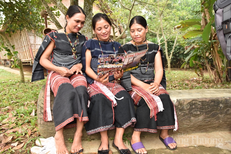 thang nam nho bac tai lang van hoa