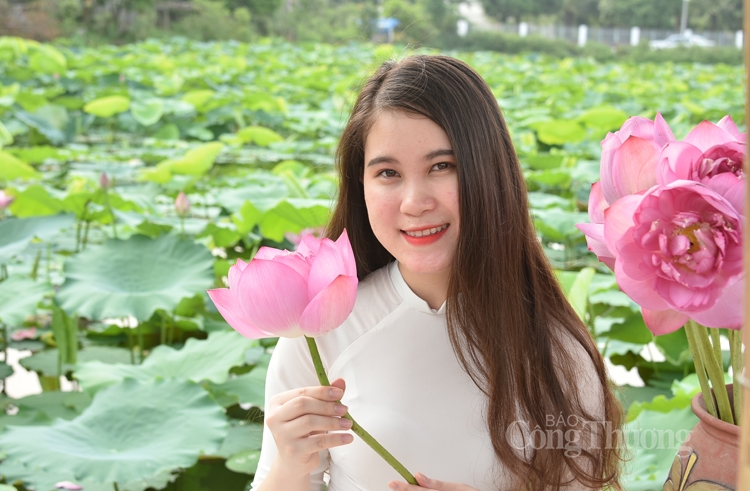 tra sen ho tay uop xoi len ngoi