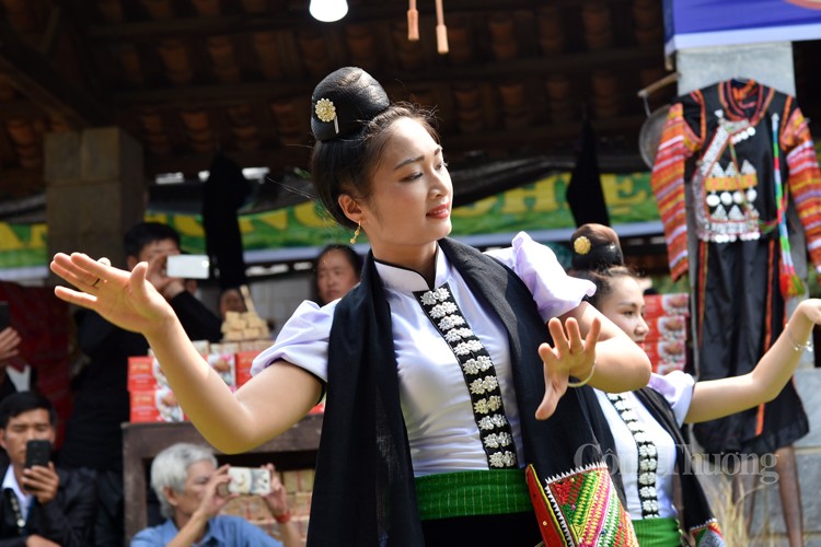 Vinh danh “Nghệ thuật Xòe Thái”