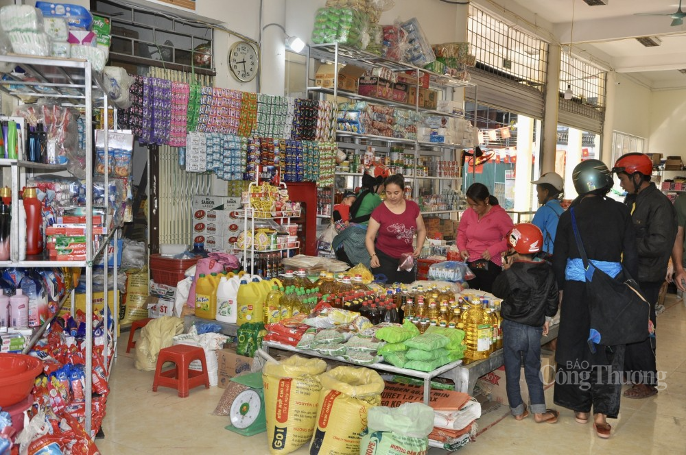 1. Chợ - một trong những kênh tiêu thụ hàng Việt Nam hiệu quả của tỉnh Hà Giang 1. Chợ - một trong những kênh tiêu thụ hàng Việt Nam hiệu quả của tỉnh Hà Giang