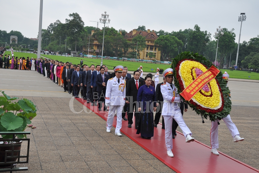 gan 60 trieu luot nguoi den tham vieng lang chu tich ho chi minh