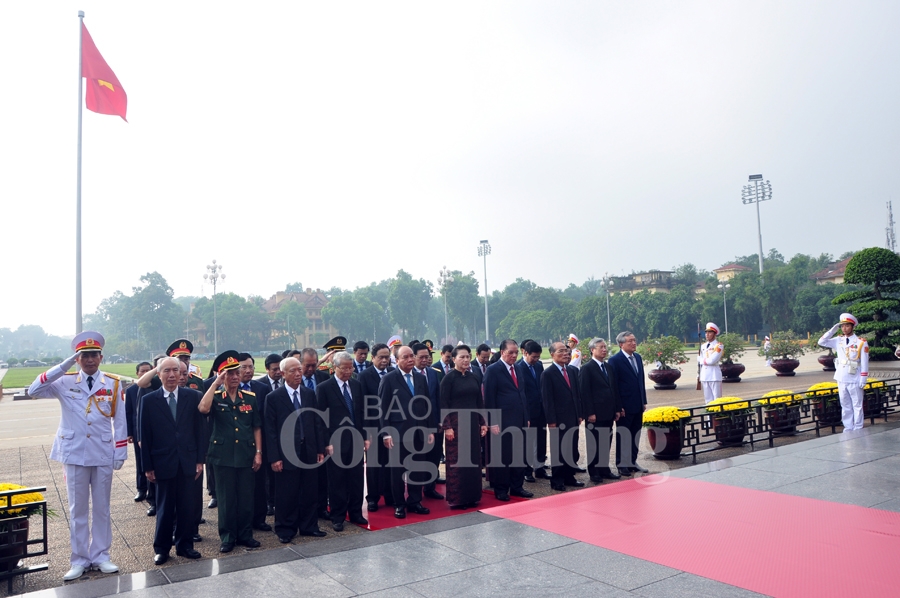 gan 60 trieu luot nguoi den tham vieng lang chu tich ho chi minh