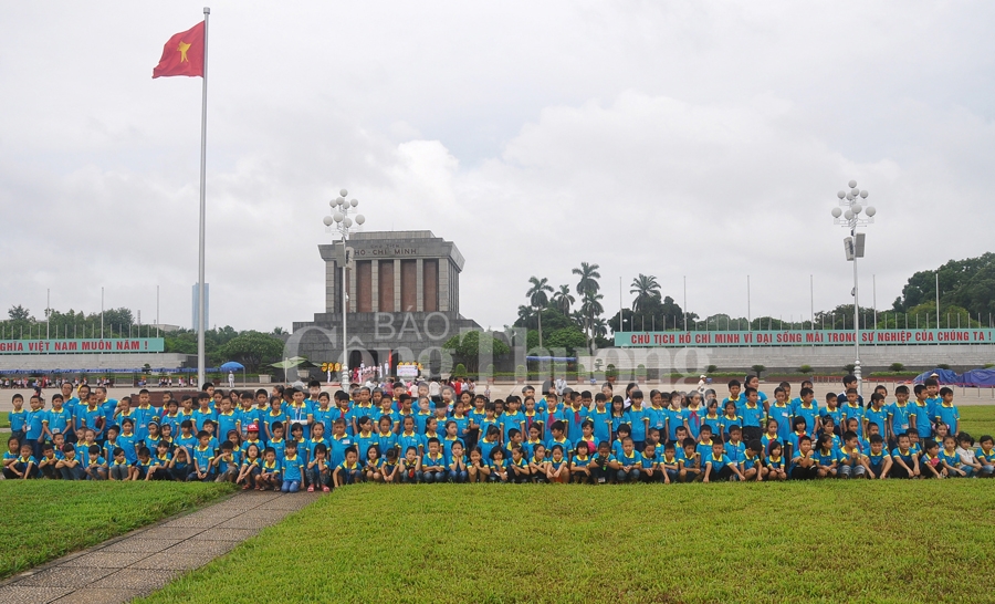 gan 60 trieu luot nguoi den tham vieng lang chu tich ho chi minh