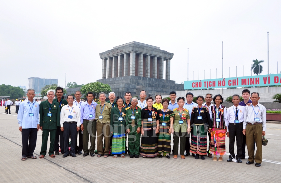 gan 60 trieu luot nguoi den tham vieng lang chu tich ho chi minh