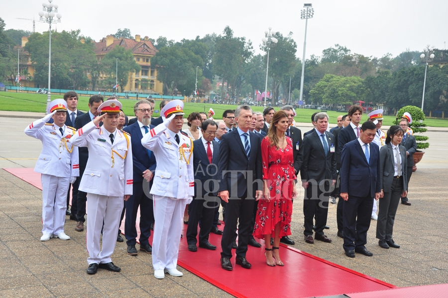 gan 60 trieu luot nguoi den tham vieng lang chu tich ho chi minh