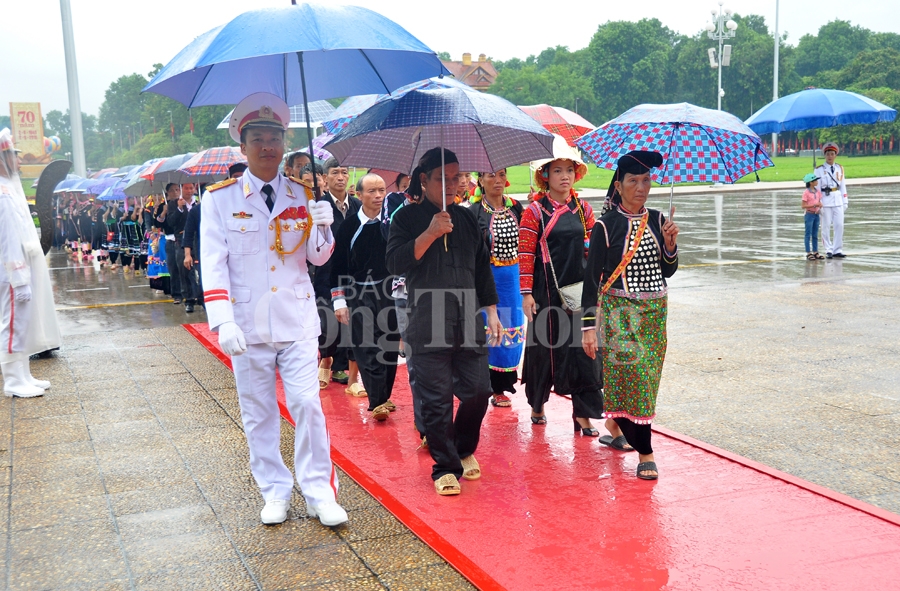 gan 60 trieu luot nguoi den tham vieng lang chu tich ho chi minh