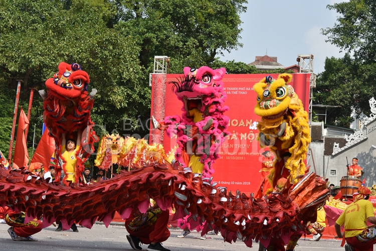 lien hoan mua rong truyen thong ha noi 2019