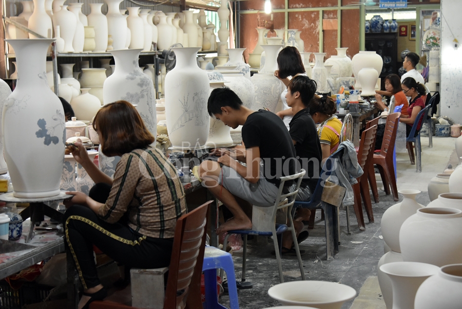 suc bat lang nghe gom giang cao