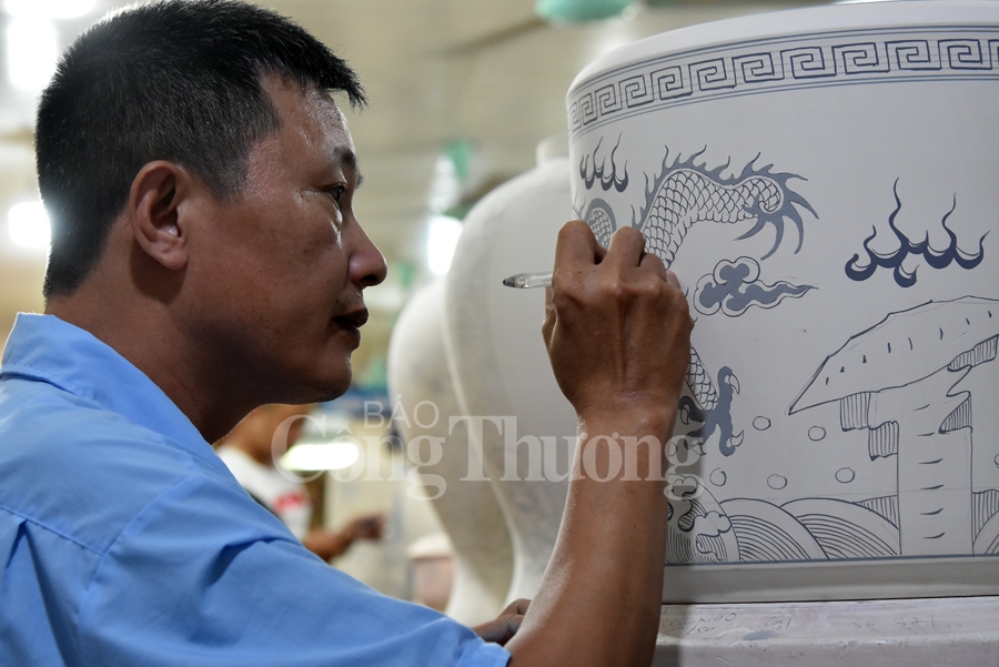 suc bat lang nghe gom giang cao