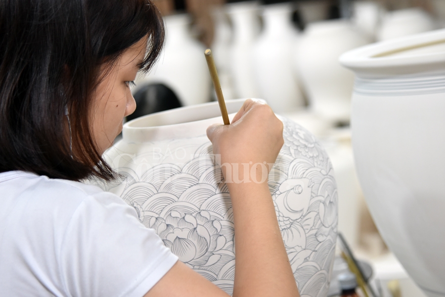 suc bat lang nghe gom giang cao