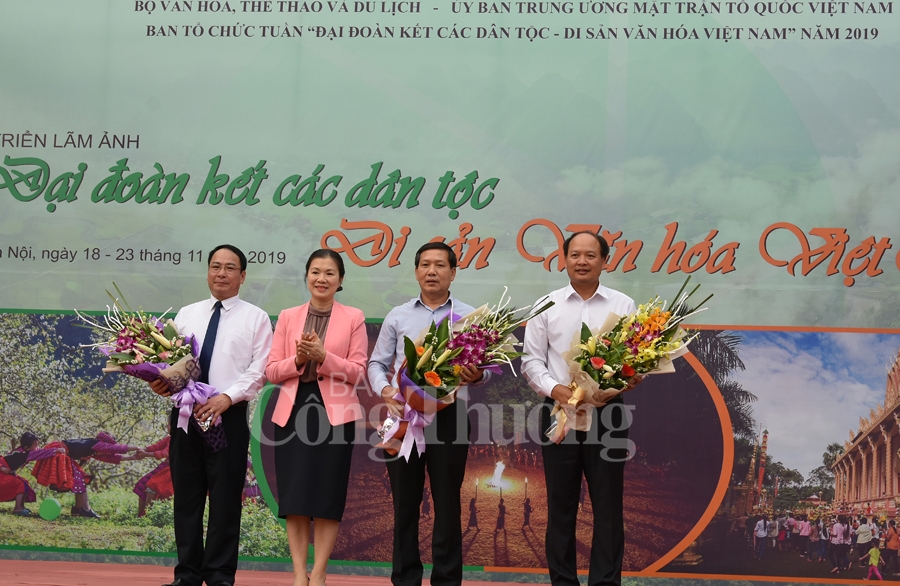 trien lam anh dai doan ket cac dan toc di san van hoa viet nam
