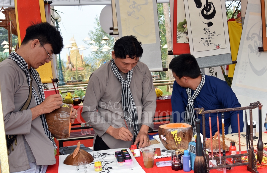 hanh trinh ve voi xu dua ben tre