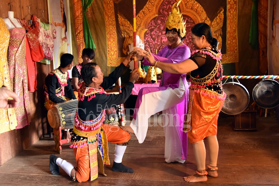 Nghệ thuật Rô Băm tại “Ngôi nhà chung” nghe thuat ro bam tai ngoi nha chung