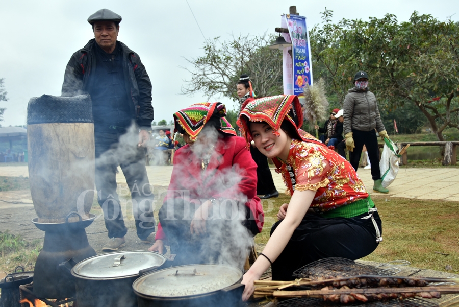 nam 2018 du khach den lang van hoa du lich cac dan toc viet nam tang ky luc
