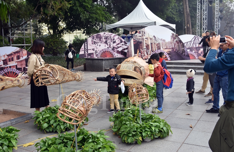 le hoi  van hoa dan gian trong doi song duong dai
