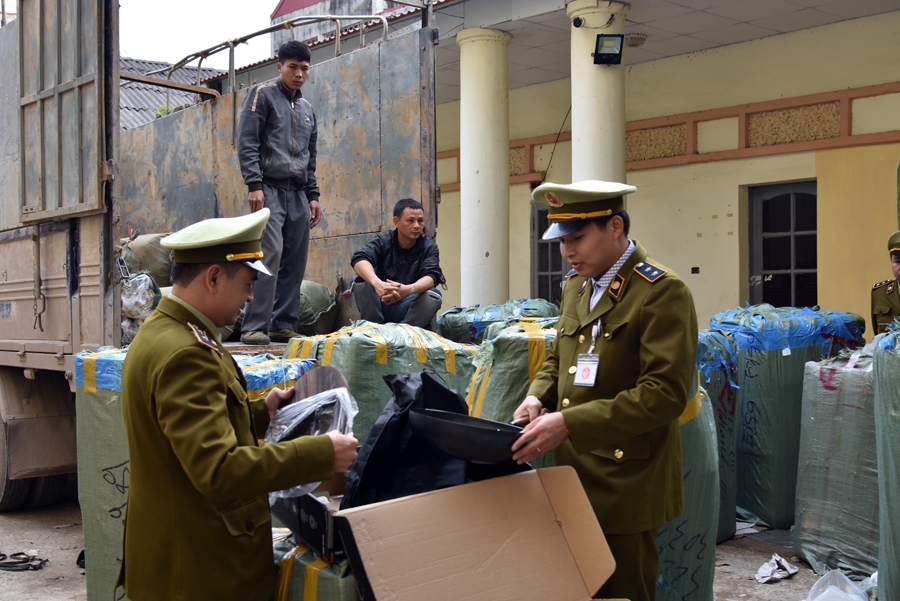 lang son dan tran chong buon lau