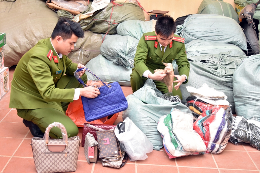 lang son dan tran chong buon lau