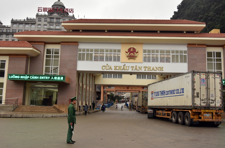 lang son dan tran chong buon lau