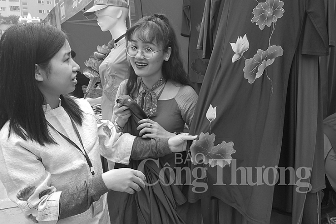 lang dong voi net xua ha noi 2019 thoi bao cap