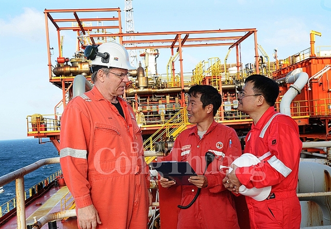 mua xuan tren nhung cong truong nganh cong thuong
