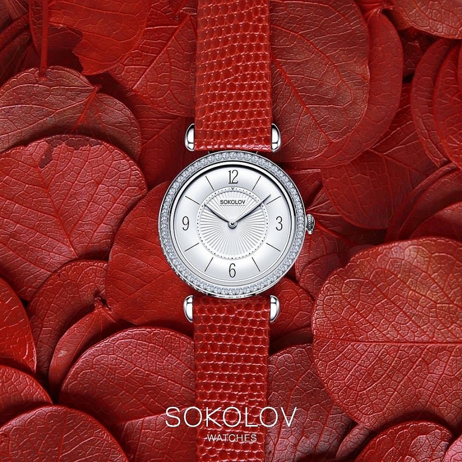 Đồng hồ bạc nguyên chất của Sokolov được đánh giá cao về mức độ hoàn thiện, đồng thời, sản phẩm vận hành bằng bộ máy Thụy Sỹ/Nhật siêu bền