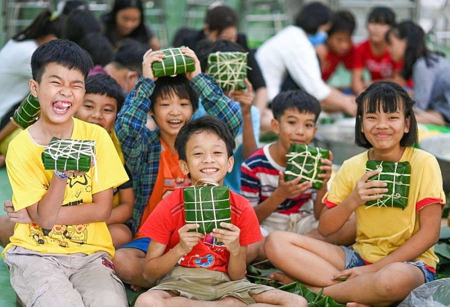 2021 là năm đánh dấu cột mốc GREENFEED gửi trao 1.000.000 bữa ăn trọn vẹn đến hơn 27 mái ấm khắp cả nước. Con số này chỉ là khởi đầu của một hành trình đầy ý nghĩa mang tầm nhìn dài hạn của GREENFEED