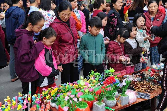 an tuong phien cho que tram nam giua long ha noi