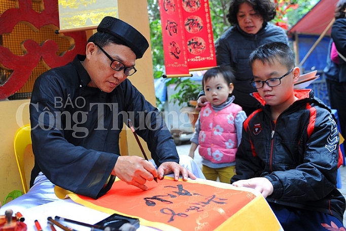 an tuong phien cho que tram nam giua long ha noi