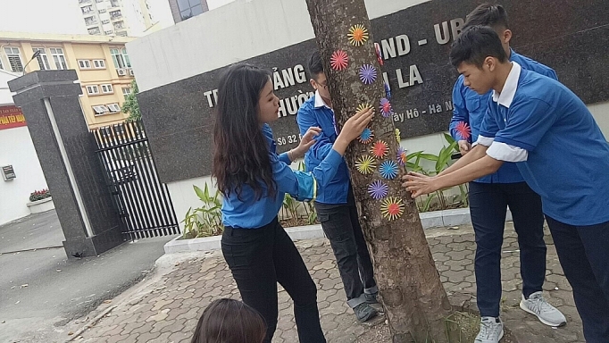 thanh nien ha noi ra quan bao ve moi truong