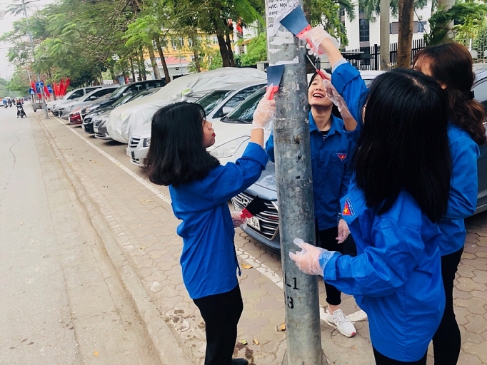 thanh nien ha noi ra quan bao ve moi truong