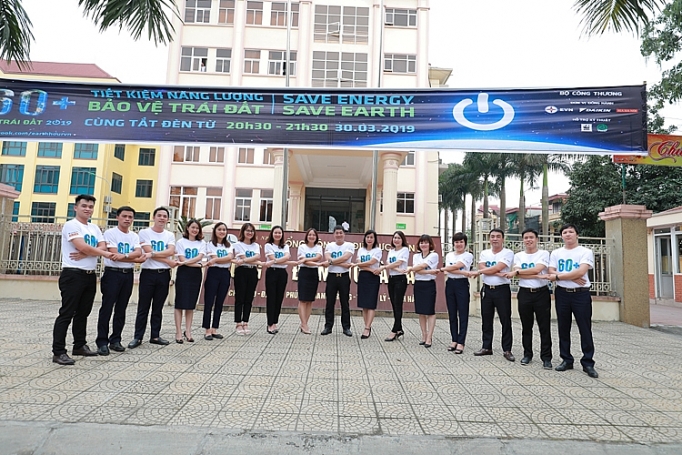 PC Hà Nam: Tích cực hưởng ứng Giờ trái đất 2019 pc ha nam tich cuc huong ung gio trai dat 2019