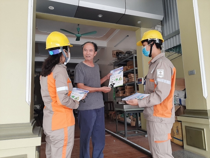 PC Hà Nam giảm tiền điện cho khách hàng ảnh hưởng bởi COVID-19 pc ha nam giam tien dien cho khach hang anh huong boi covid 19