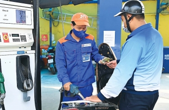 Công Thương qua góc nhìn báo chí ngày 14/4: Khẳng định vai trò của Quỹ bình ổn giá xăng dầu