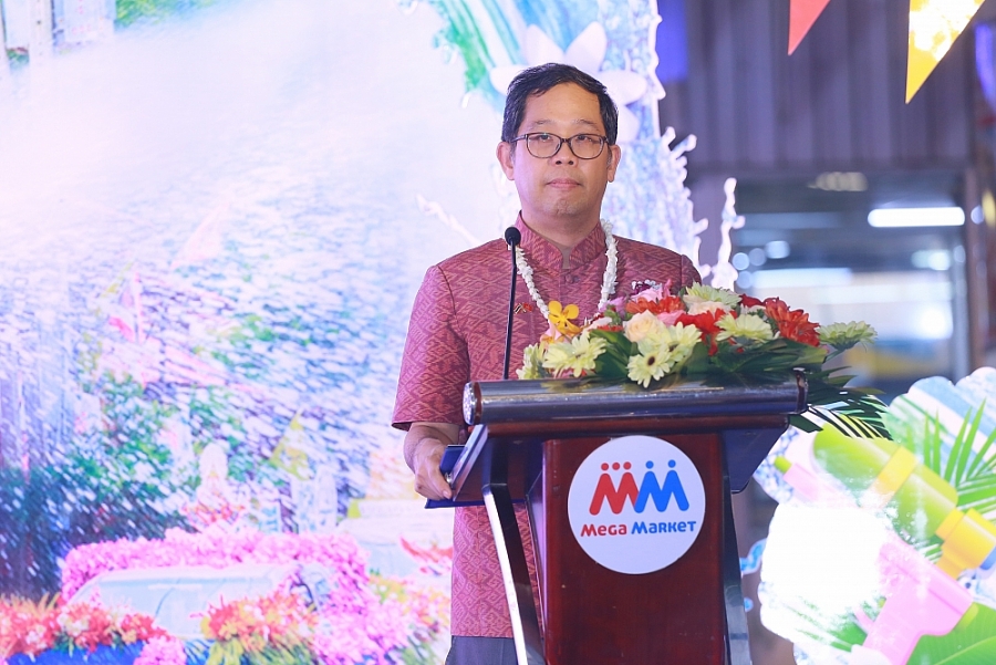 Ông Apirat Sugondhabhirom, Tổng Lãnh sự Vương quốc Thái Lan tại TP.HCM phát biểu tại lễ khai mạc sự kiện Vui Tết Songkran