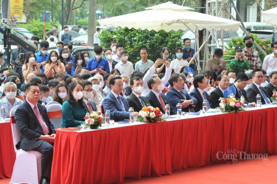 Tưng bừng khai mạc Hội báo toàn quốc 2022 Tưng bừng khai mạc Hội báo toàn quốc 2022